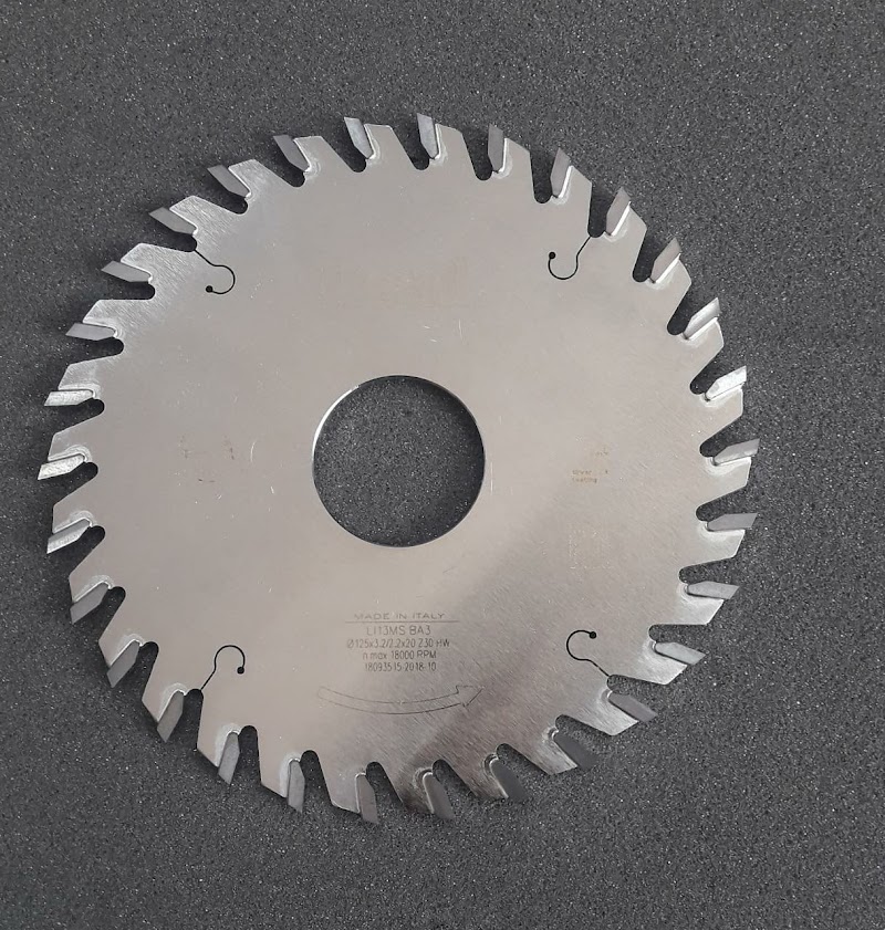 AL HIKMA W.Shops Equip & Machines Trading — Hand Tools in Sharjah, Al Khan - Image 3