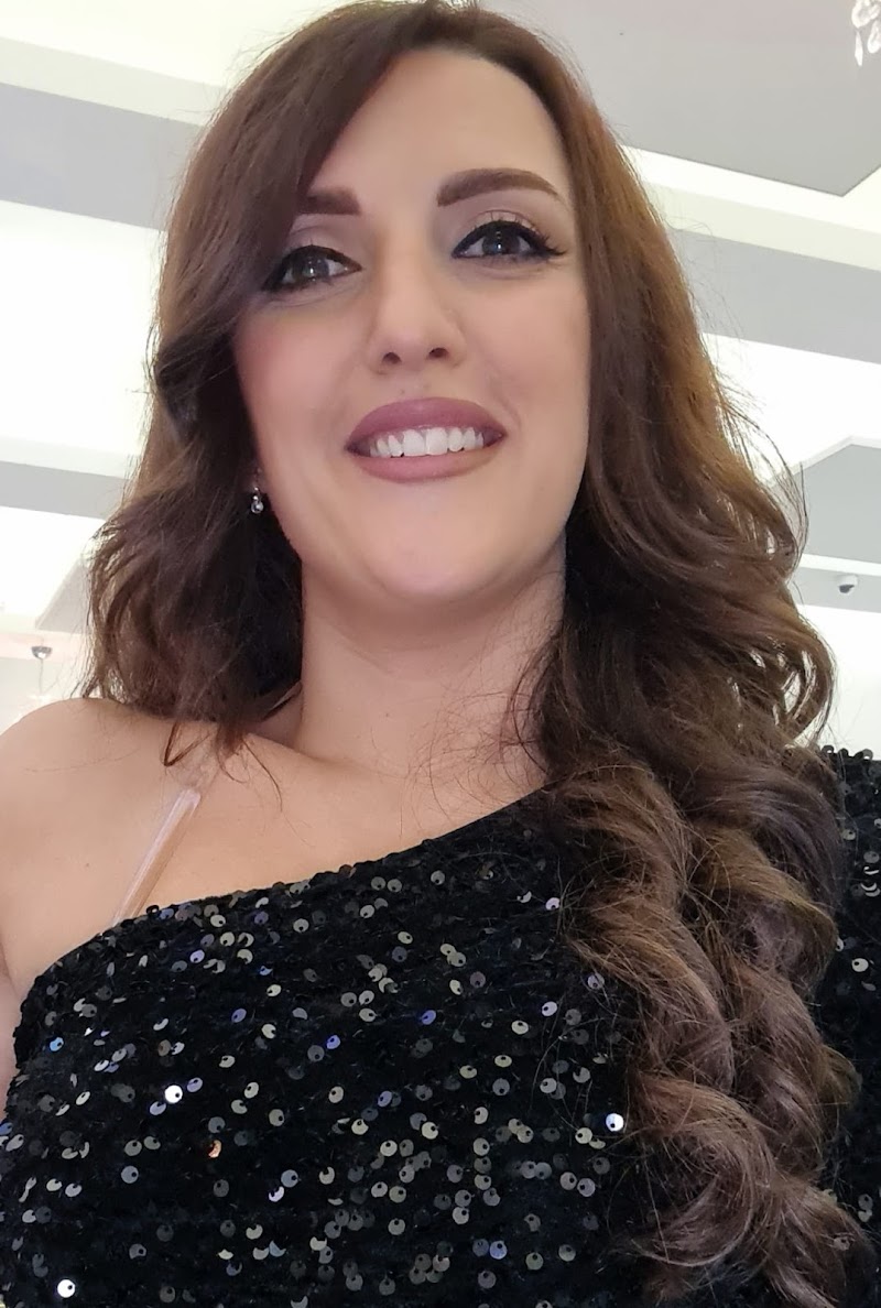 Lina Hairstyle, Home Service — Home Services in Sharjah, Al Khan - Image 3