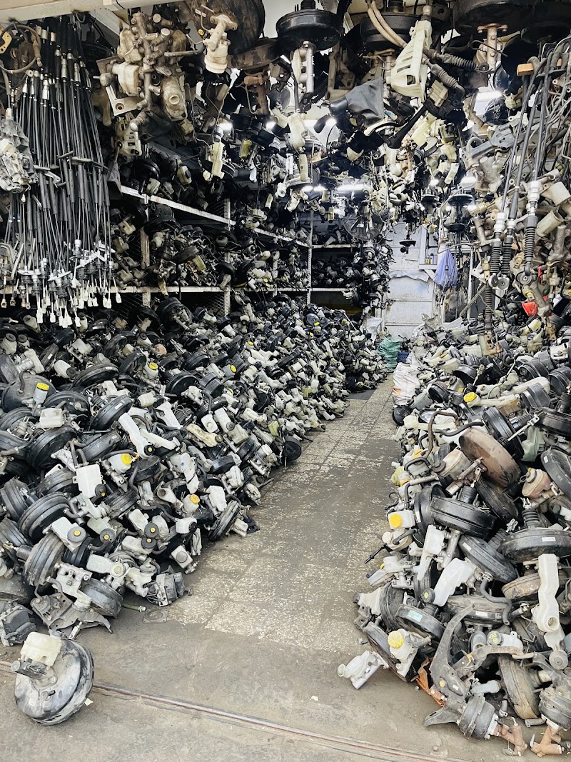 Sharjah industrial area 6 — Motorbike Parts Accessories in Sharjah, Al Khan - Image 3