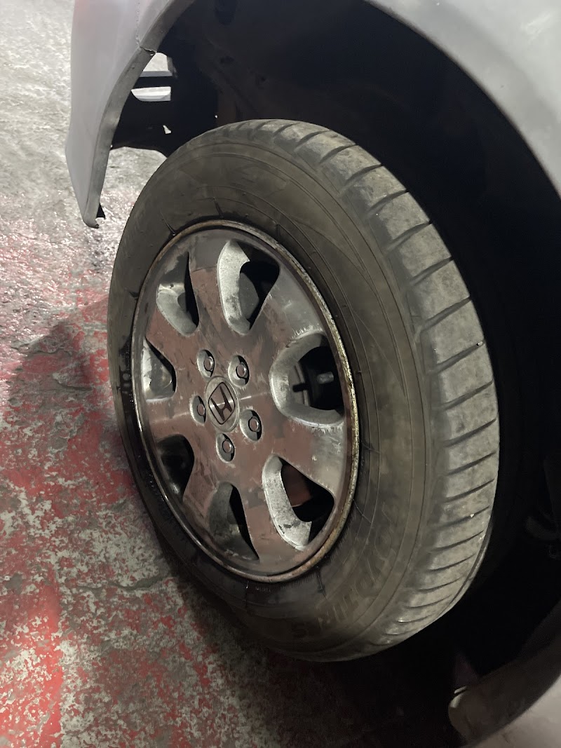 Wasat Al Qasmia Tyres and Wheels — Tyres Rims Wheels in Sharjah, Al Khan - Image 3