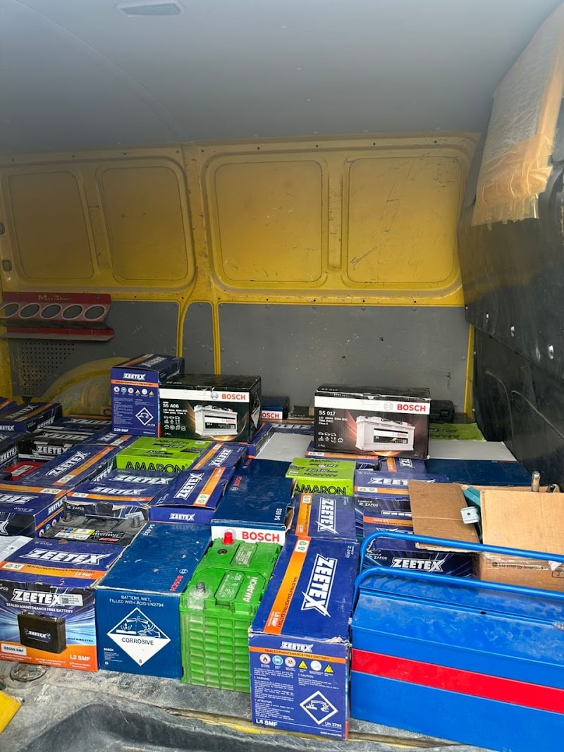 Smart battery replacement service — Batteries & Lubricants in Dubai, Downtown - Image 2