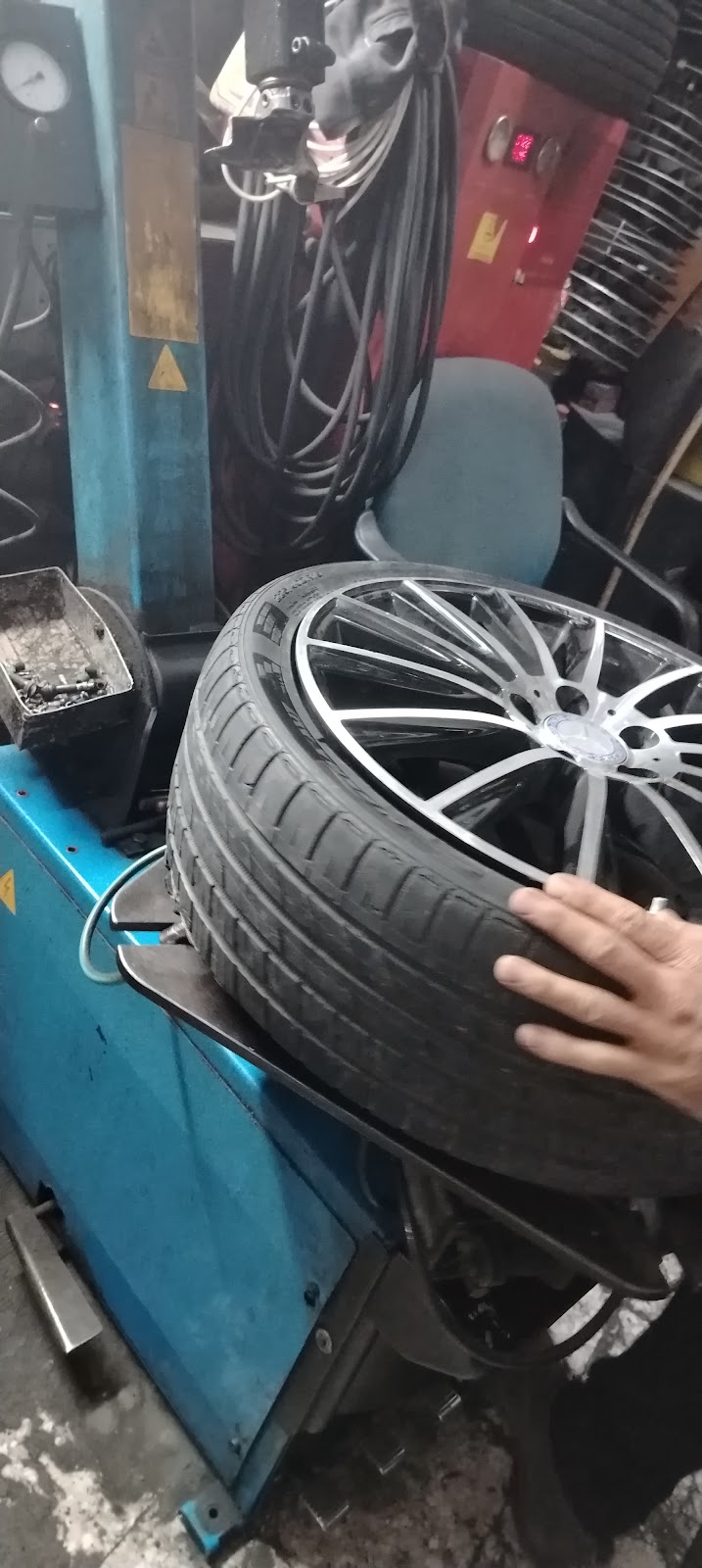 Car Battery Pro Dubai Car Fixing — Batteries & Lubricants in Dubai, Downtown