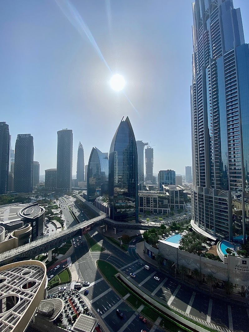 Live in the Cloud ME — Industrial in Dubai, Downtown - Image 3