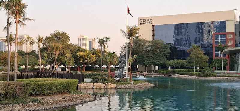 Dubai — Apartments For Rent in Dubai, Downtown - Image 2