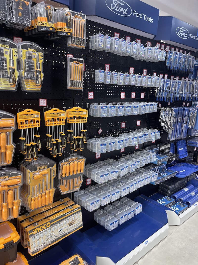 VTOOLS Sharjah: Tools & Equipment Store — Ladders Workbenches in Sharjah, Al Khan - Image 4