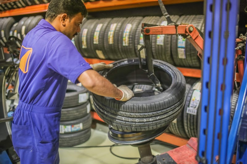 Fasttrack Emarat Al Layyah — Vehicle Services in Sharjah, Al Khan