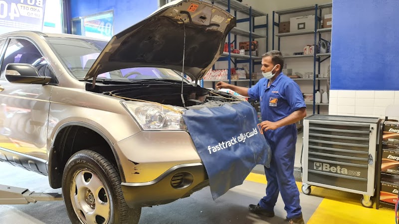Fasttrack Emarat Al Layyah — Vehicle Services in Sharjah, Al Khan - Image 5