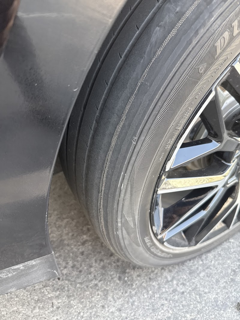 Salalah Tyres Repair Service — Vehicle Services in Sharjah, Al Khan - Image 2