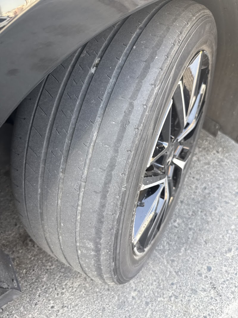 Salalah Tyres Repair Service — Vehicle Services in Sharjah, Al Khan - Image 3