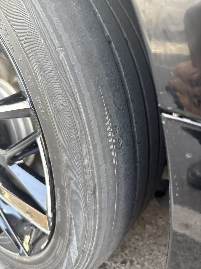 Salalah Tyres Repair Service — Vehicle Services in Sharjah, Al Khan - Image 4