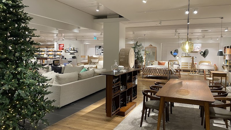 Crate and Barrel - Dubai Mall — Garden Tools Accessories in Dubai, Downtown - Image 2