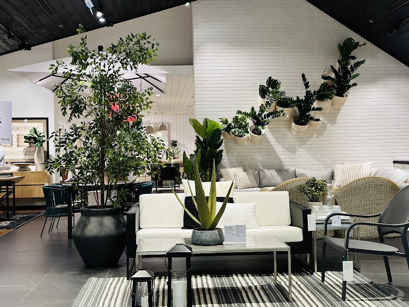 Crate and Barrel - Dubai Mall — Garden Tools Accessories in Dubai, Downtown - Image 4