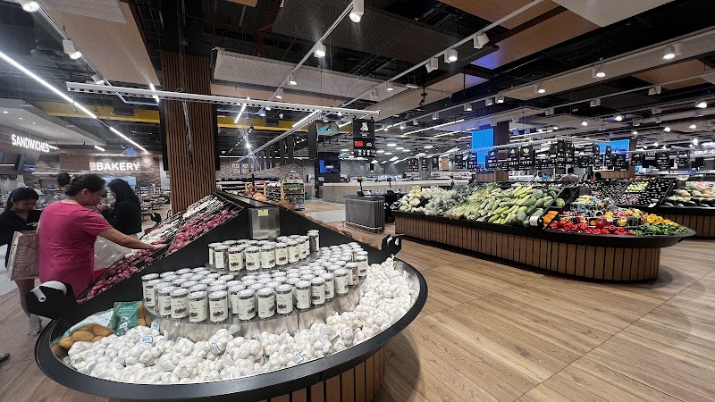 LuLu Hypermarket - Dubai Mall Zabeel — Garden Tools Accessories in Dubai, Downtown - Image 2