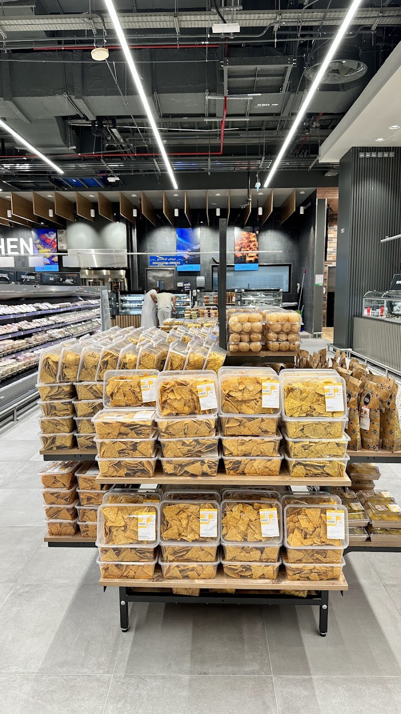 LuLu Hypermarket - Dubai Mall Zabeel — Garden Tools Accessories in Dubai, Downtown - Image 3