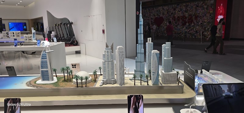 Xiaomi Store (Mi) China Town, Dubai Mall — Garden Tools Accessories in Dubai, Downtown - Image 3