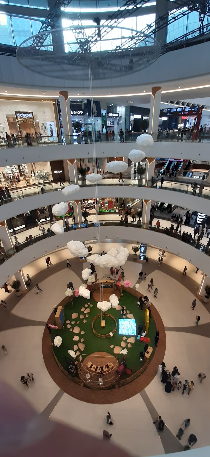 Jumbo Electronics - Dubai Mall — Cables Wires in Dubai, Downtown - Image 2