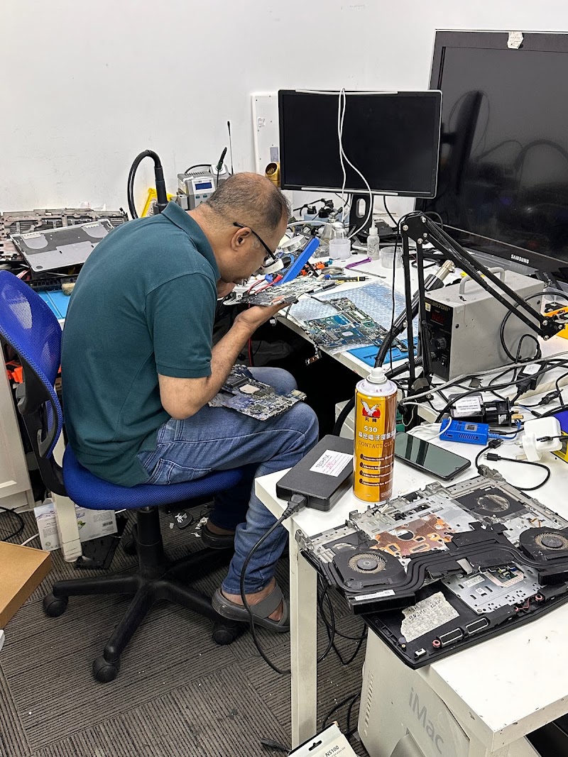 Emirates Repair — Laptops Desktops Accessories in Dubai, Downtown - Image 4