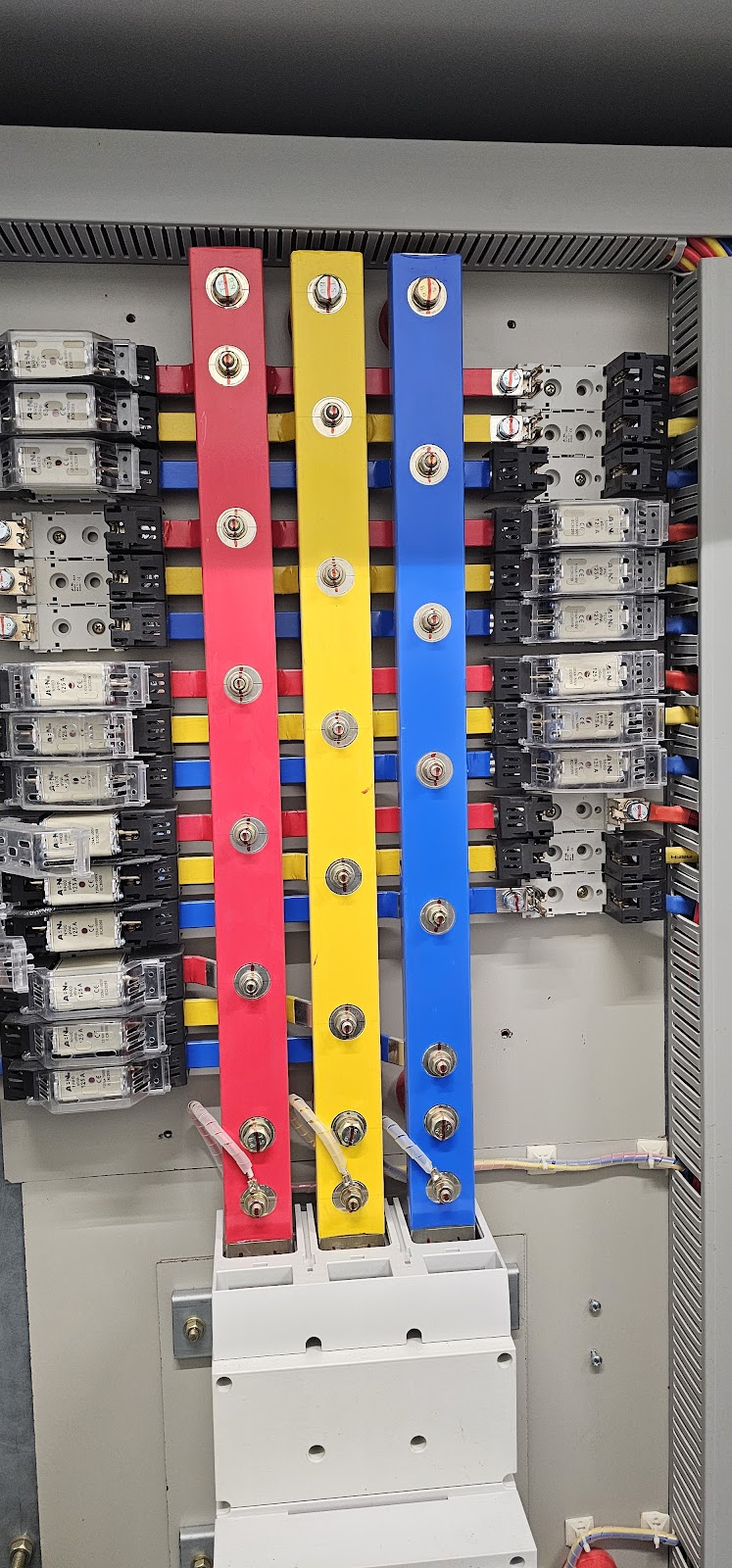 Al Shadouf Elect Ware Co L.L.C — Electrical Fittings Cables in Sharjah, Al Nahda