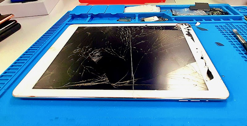 iStore Dubai — Laptops Desktops Accessories in Dubai, Downtown - Image 5