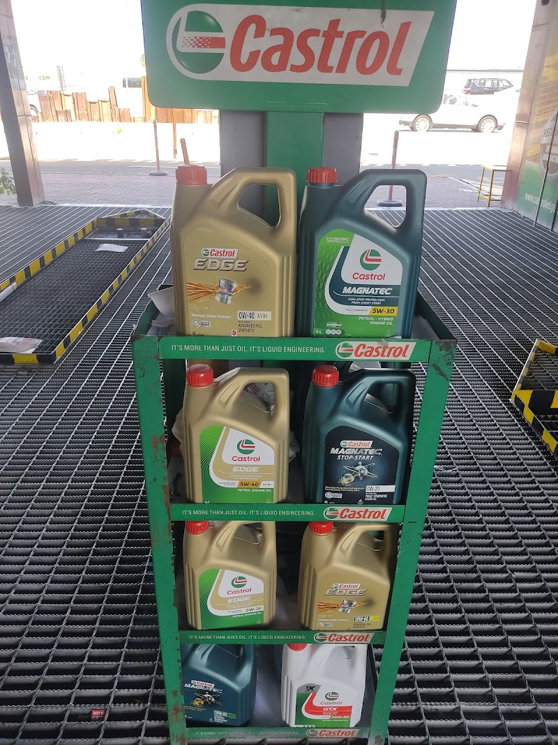 Wheel to Wheel Auto Service Station — Vehicle Services in Dubai, Al barsha - Image 2