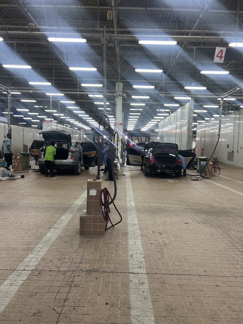 Wheel to Wheel Auto Service Station — Vehicle Services in Dubai, Al barsha - Image 4