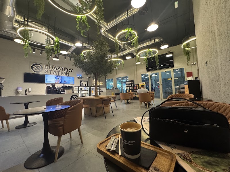 Wheel to Wheel Auto Service Station — Vehicle Services in Dubai, Al barsha - Image 5