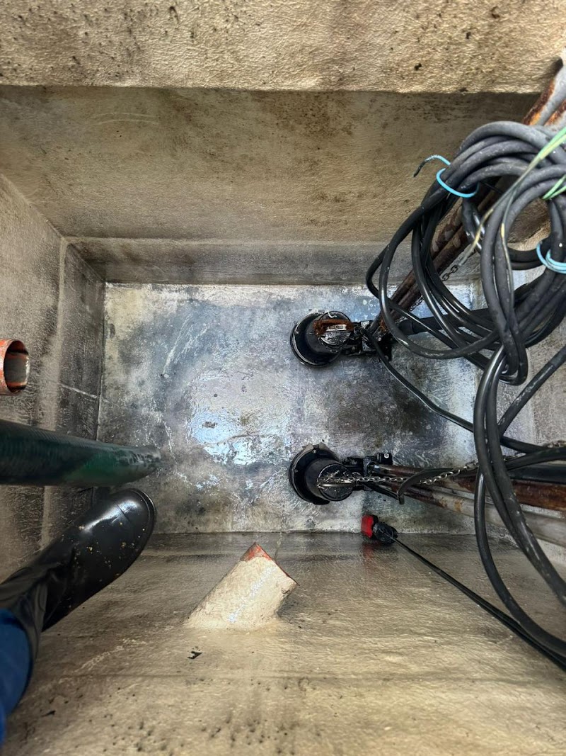 Speed Sump Pit And Sewage Tank Cleaning Services — Water Tanker in Dubai, Al barsha - Image 3