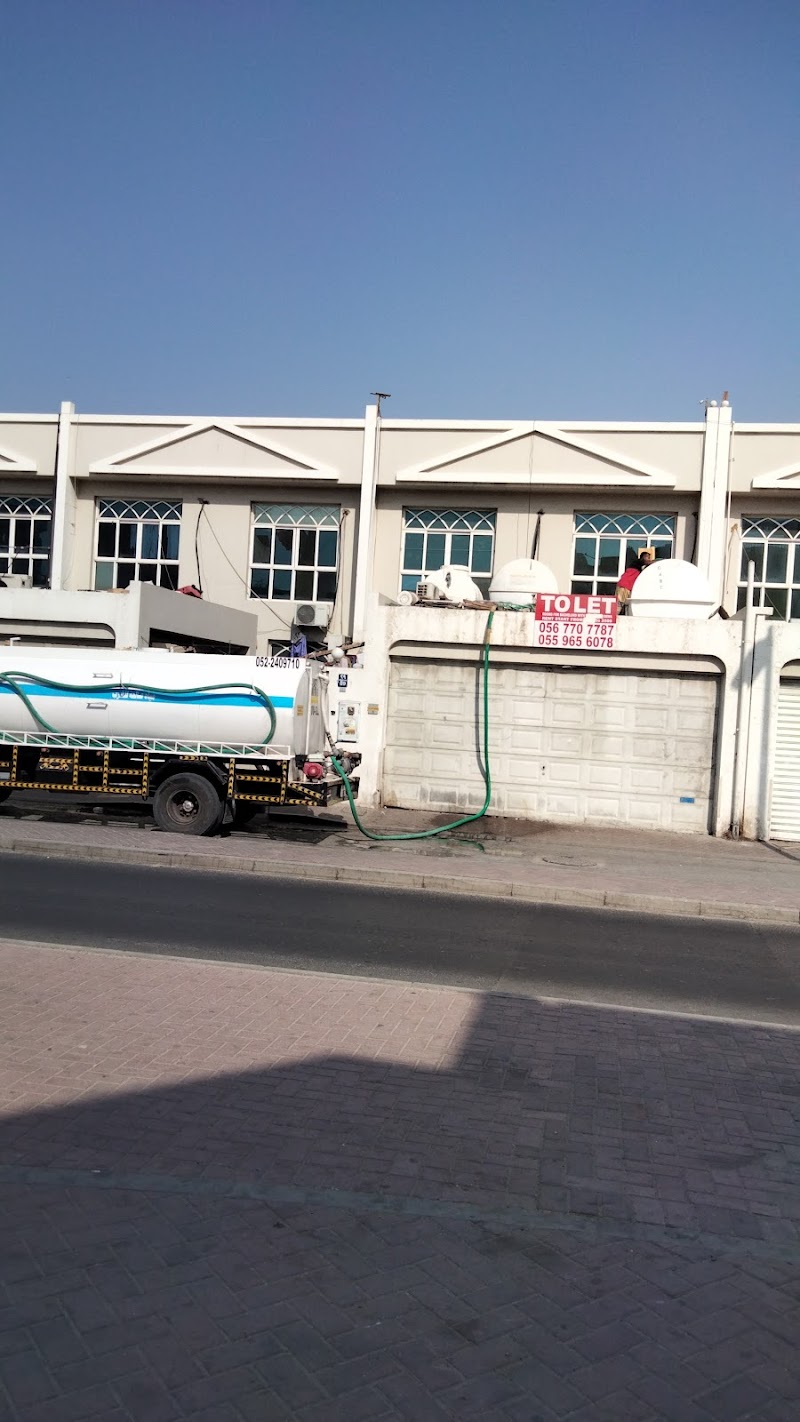 Swimming pool water supplier — Water Tanker in Dubai, Al barsha - Image 4