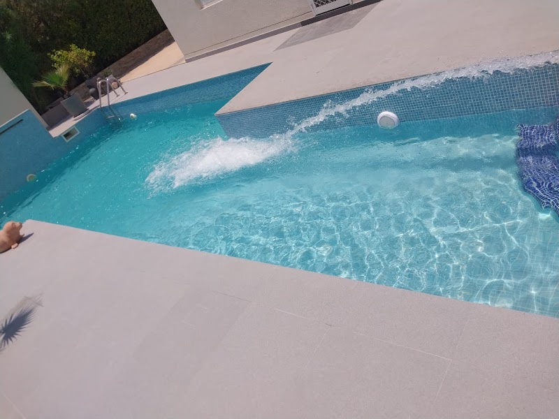 Sweet Water Tanker Dubai — Water Tanker in Dubai, downtown