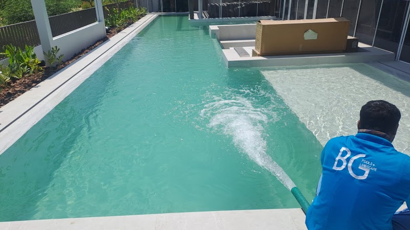 Swimming pool water supplier dubai. — Water Tanker in Dubai, downtown - Image 2