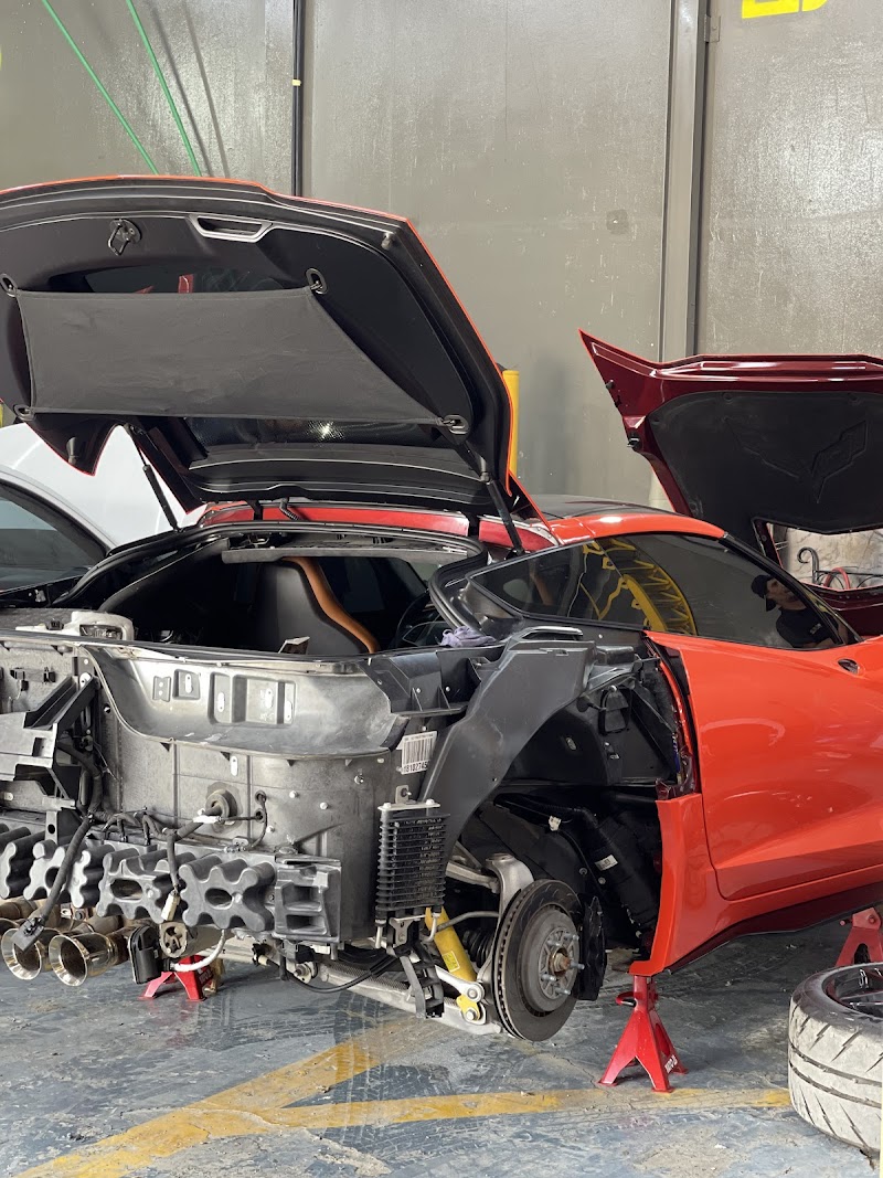 AUTO SHED CAR GARAGE | MOBILE CAR GARAGE DUBAI — Vehicle Services in Dubai, business bay - Image 2