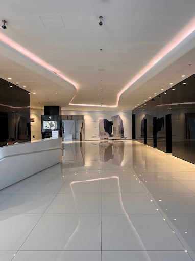 HEYGO Limo Luxury Motor Vehicles Services L.L.C — Vehicle Services in Dubai, business bay - Image 2