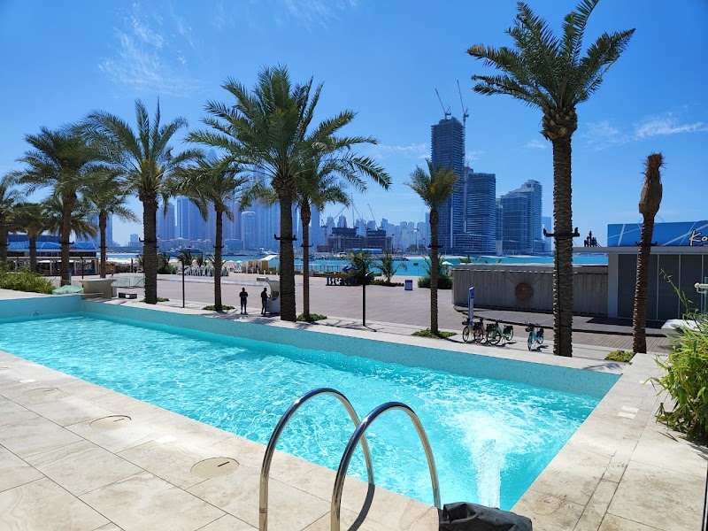 Water tanker — Water Tanker in Dubai, business bay