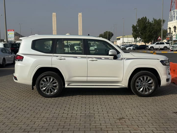 2026 Toyota Land Cruiser for sale - Image 9