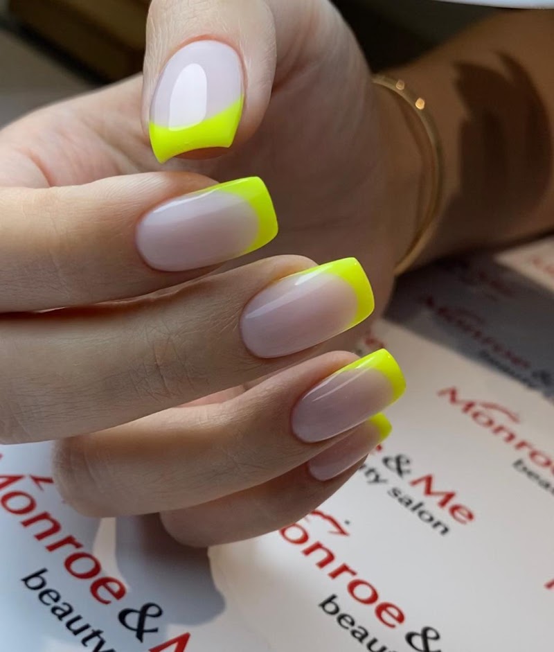 Monroe & Me Beauty Salon (Downtown Branch) — Salon for men and Women in Dubai, Downtown - Image 2