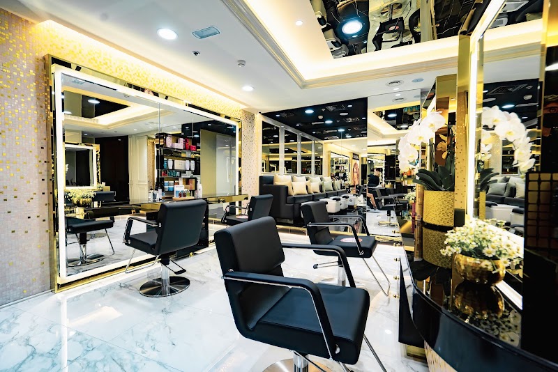 Laloge Beauty Salon - The Address, Downtown — Salon for men and Women in Dubai, Downtown - Image 2