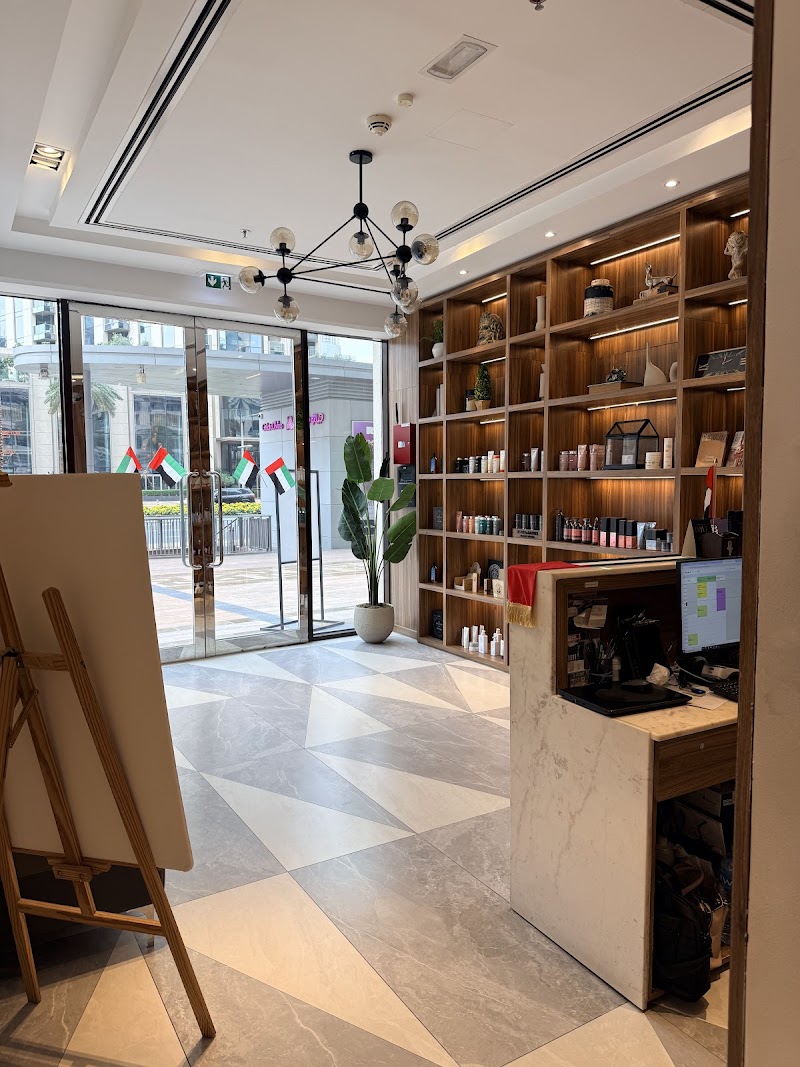 Atelier Hommage Boulevard — Salon for men and Women in Dubai, Downtown - Image 2