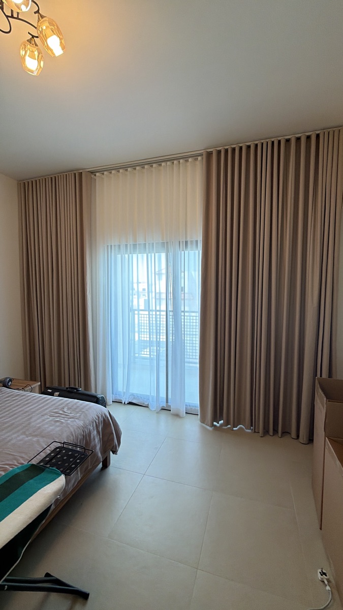 Elegant curtains for modern interiors