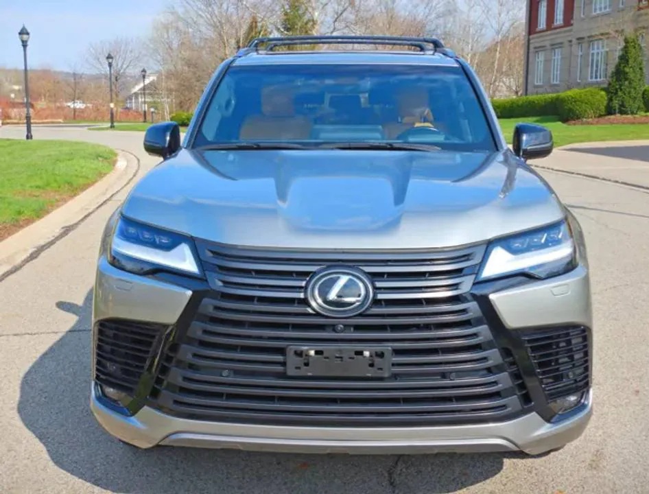 2023 lexus LX 