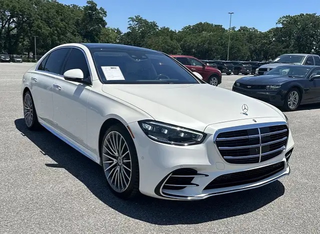 2023 Mercedes Benz c class 300