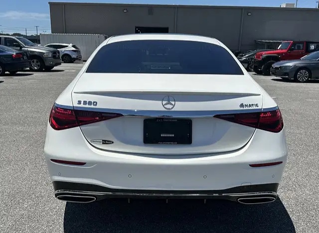 2023 Mercedes Benz c class 300 - Image 2