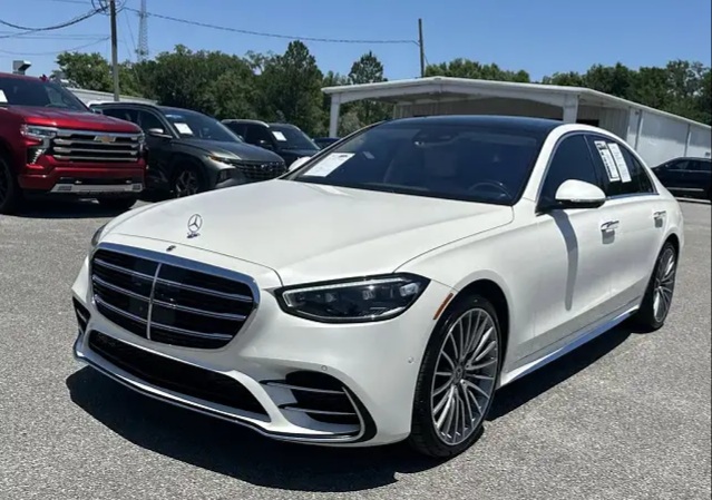 2023 Mercedes Benz c class 300 - Image 5