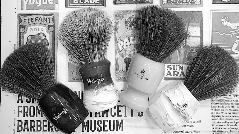 Aqiq Salon (Dubai Downtown) - Barbershop — Salon for men and Women in Dubai, Downtown