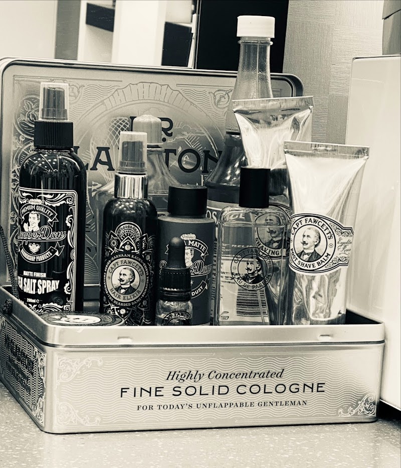 Aqiq Salon (Dubai Downtown) - Barbershop — Salon for men and Women in Dubai, Downtown - Image 3