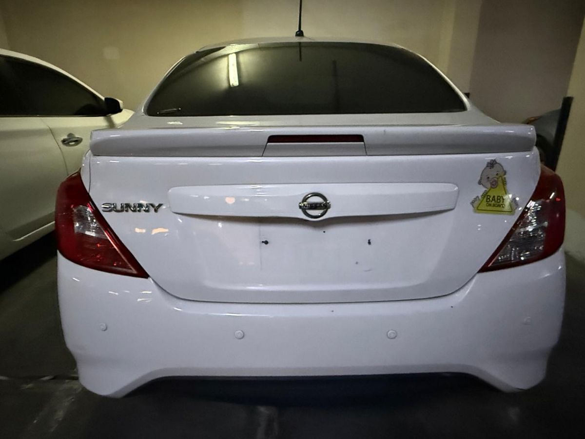Nissan sunny 