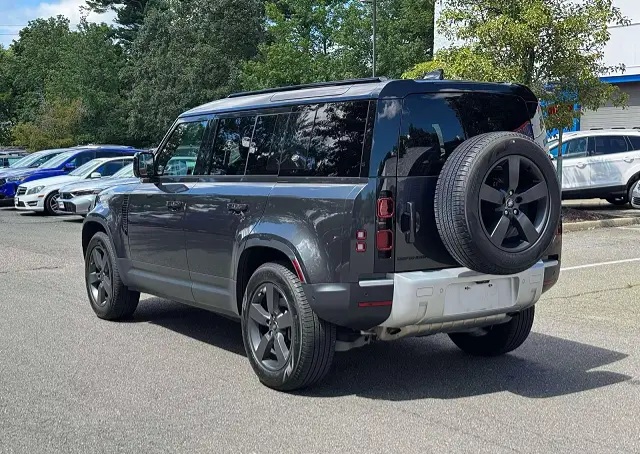 2024 land Rover Defender  - Image 5