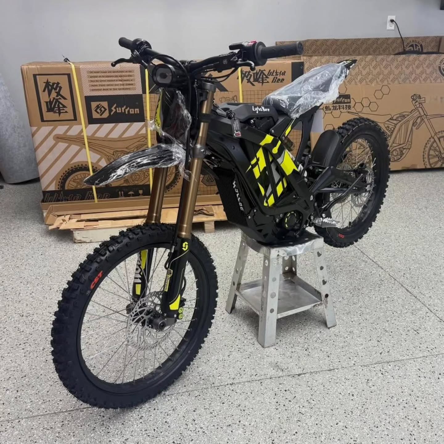 Brandnew 2025 Sur-Ron Light Bee X Electric Bike $2,800USD - Image 2