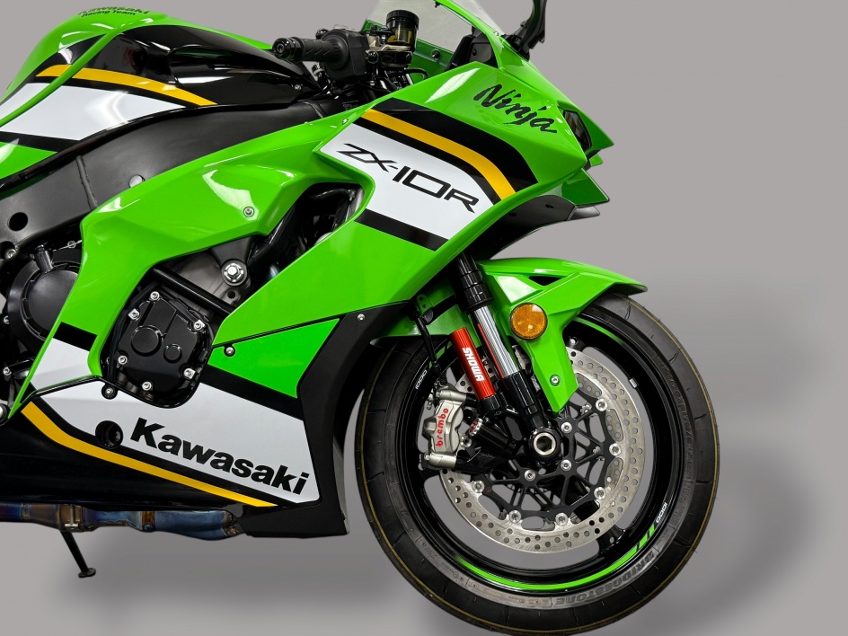 2025 Kawasaki Ninja ZX-10R - Image 3