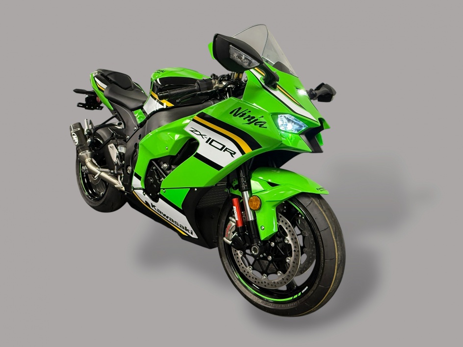 2025 Kawasaki Ninja ZX-10R - Image 4