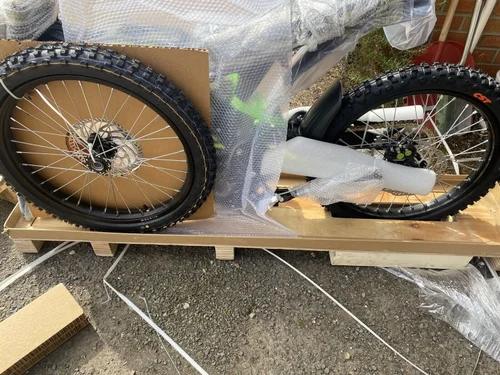 Surron Light Bee X Dirt Ebike Electric Bicycle